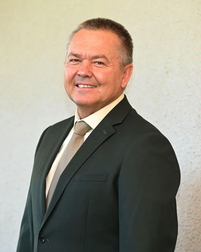 Mr. Jan Hendrick Stiglingh